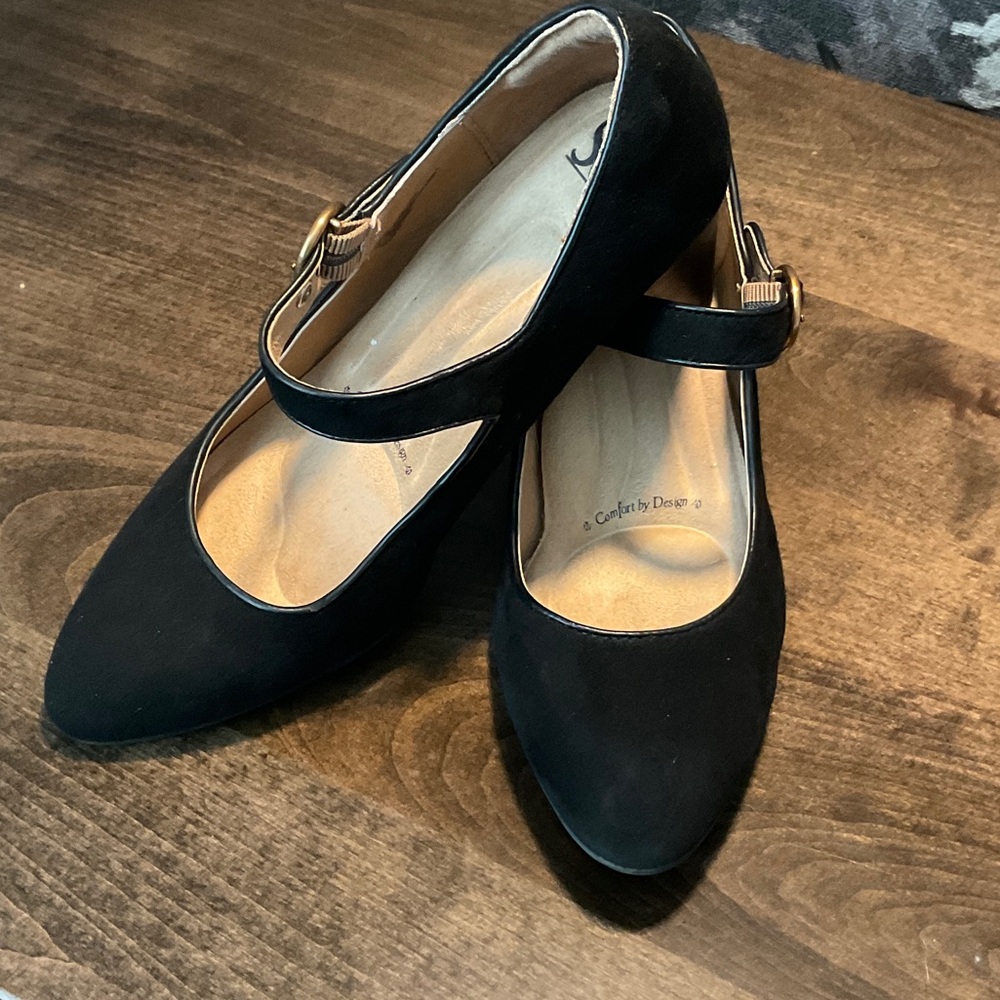 Sofft Black Mary Jane heels